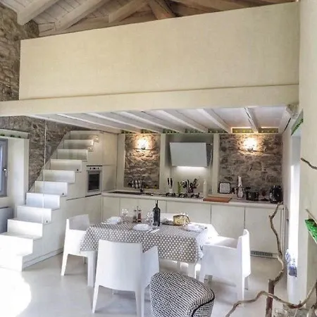 Casa Boutique Pietra Σπίτι διακοπών Στρέσα