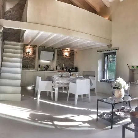 Casa Boutique Pietra Feriehus *
